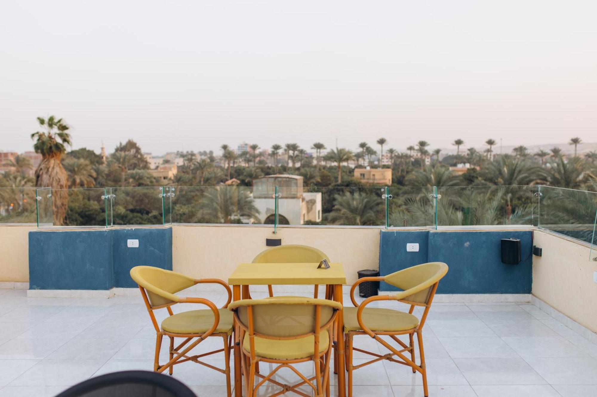 Kafret el-Gabal Regent Pyramids View酒店 外观 照片
