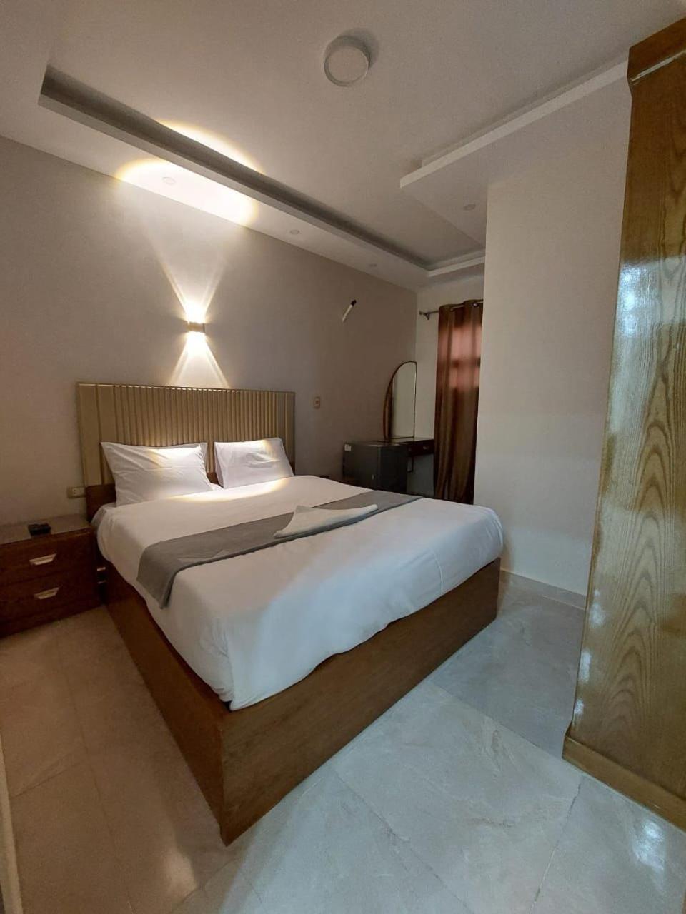 Kafret el-Gabal Regent Pyramids View酒店 外观 照片